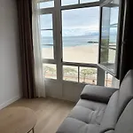Vivienda En 1ª Linea De Playa Rapadoira.