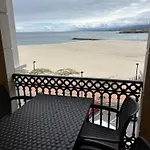شقة Vivienda En 1ª Linea De Playa Rapadoira. *