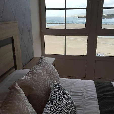 Lägenhet Vivienda En 1ª Linea De Playa Rapadoira