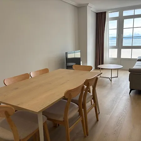 Vivienda En 1ª Linea De Playa Rapadoira. * فوز
