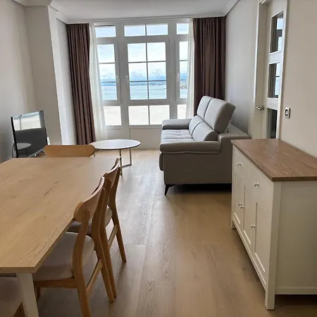 Vivienda En 1ª Linea De Playa Rapadoira. شقة