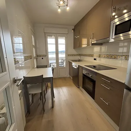 Vivienda En 1ª Linea De Playa Rapadoira. شقة