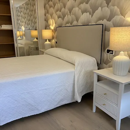 Vivienda En 1ª Linea De Playa Rapadoira. فوز